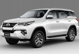 Toyota lança SW4 2020 com sete airbags e mais conectividade