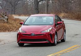 Toyota lança Prius com novo visual e preço de R$ 128.530
