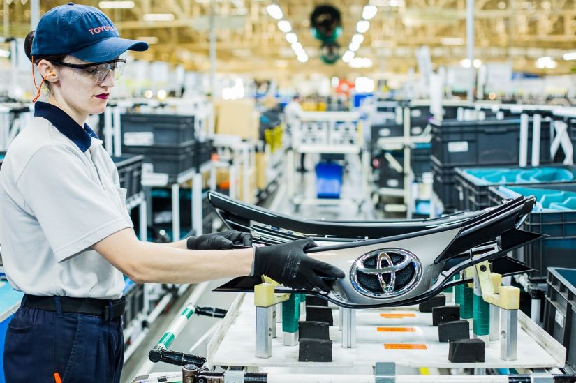 Toyota vai investir R$ 1 bilhão no Brasil para produzir novo carro