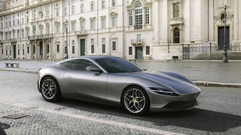 Ferrari lança novo esportivo de 620 cv