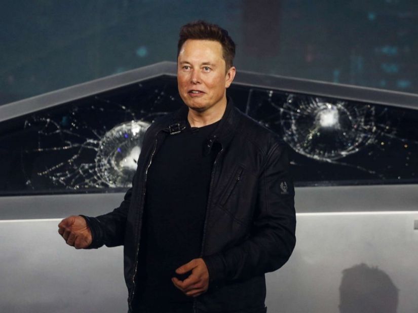 Elon Musk explica “fiasco” na apresentação do Cybertruck