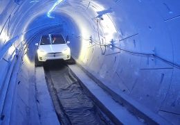 Elon Musk quer construir estradas subterrâneas para carros elétricos