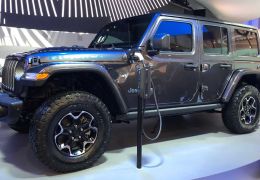 Jeep confirma que está trabalhando no seu 1º carro 100% elétrico