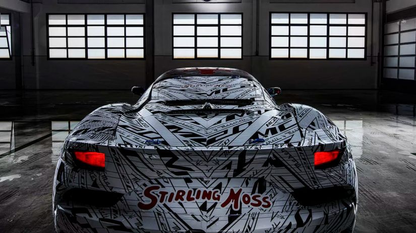 Maserati mostra protótipo em homenagem a Stirling Moss