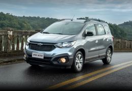 Chevrolet anuncia controles de estabilidade e tração para Spin 2021