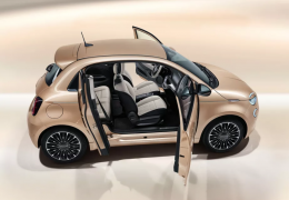 Fiat 500 elétrico ganha versão com três portas