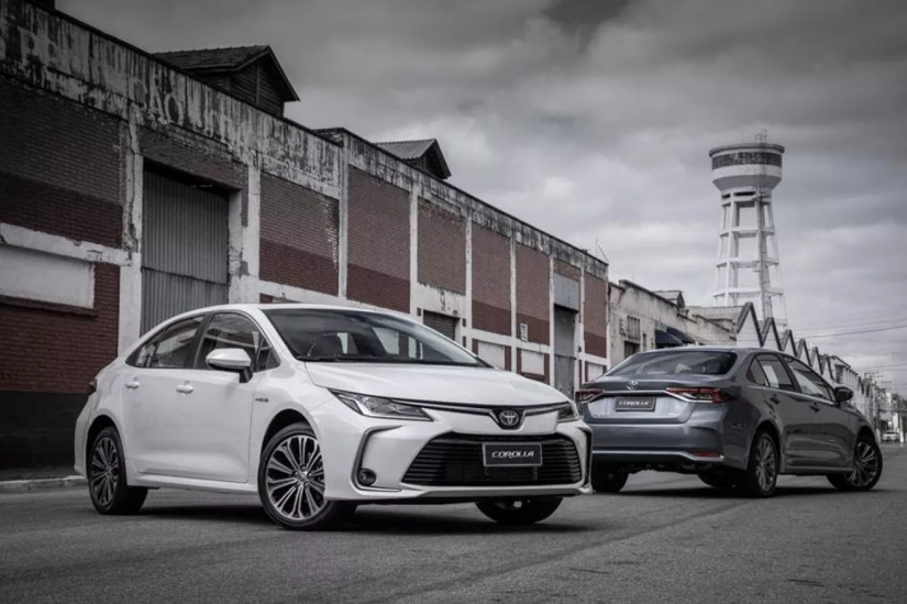 Corolla 2022 fica mais caro e parte de R$ 120,7 mil