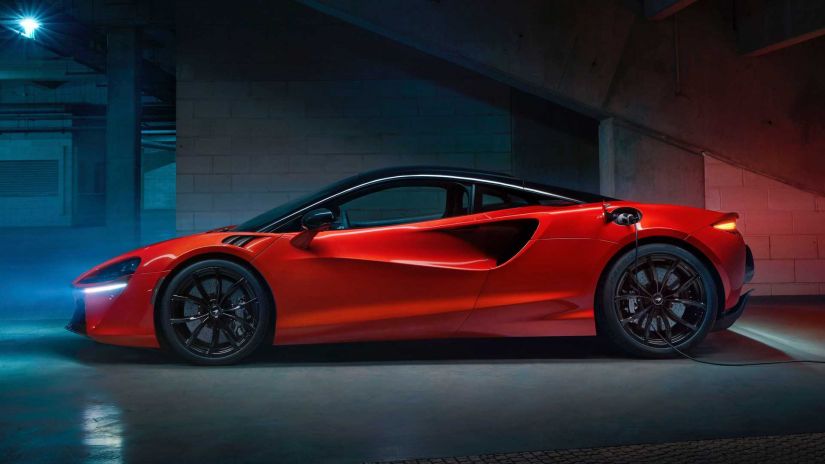 McLaren apresenta novo supercarro Artura: plug-in entrega 680 cv de potência