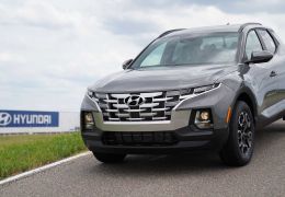 Hyundai inicia produção em série do novo Santa Cruz