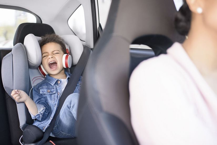 Crianças no carro: Confira dicas de segurança para a volta às aulas!