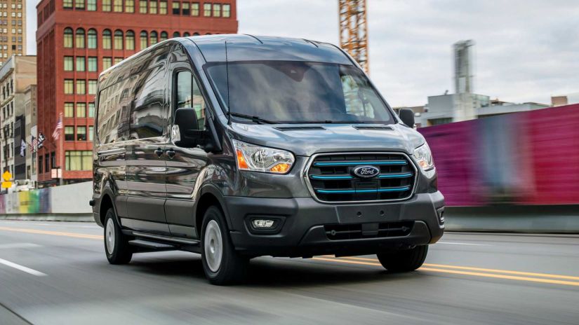 Nova Ford Transit eletrificado pode ser lançada no Brasil