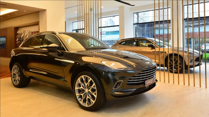 Aston Martin inaugura nova concessionária em São Paulo