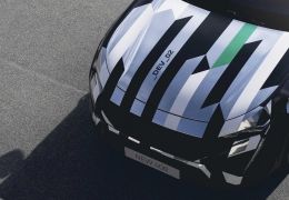Peugeot divulga teaser com novo design do 408