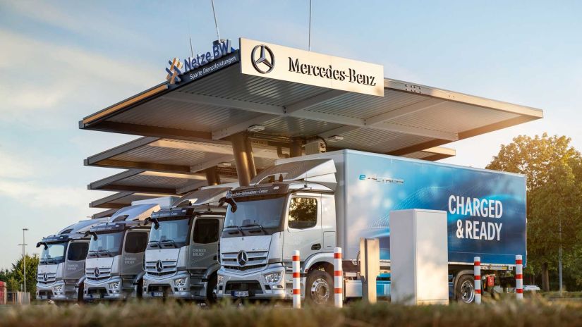 Inaugurada primeira super estação de recarga para caminhões elétricos da Mercedes