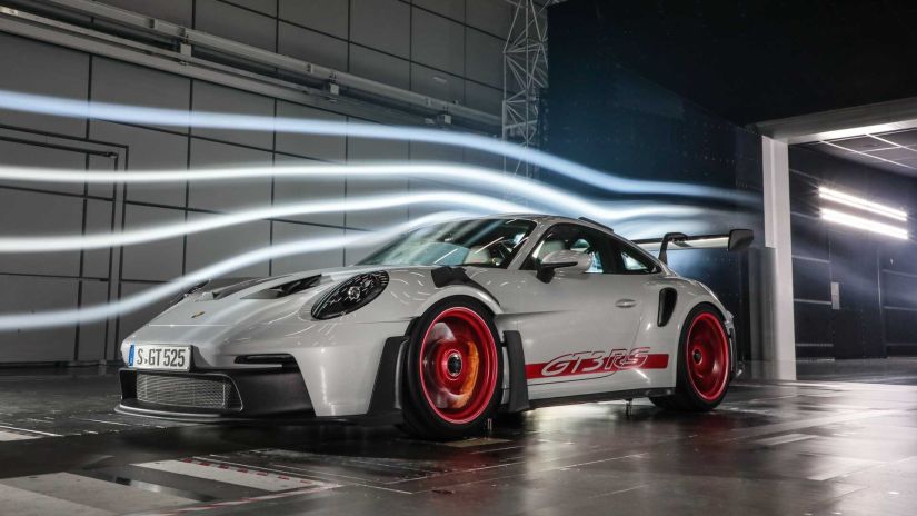 Porsche revela novo 911 GT3 RS 2023 que custa R$ 1,76 milhão