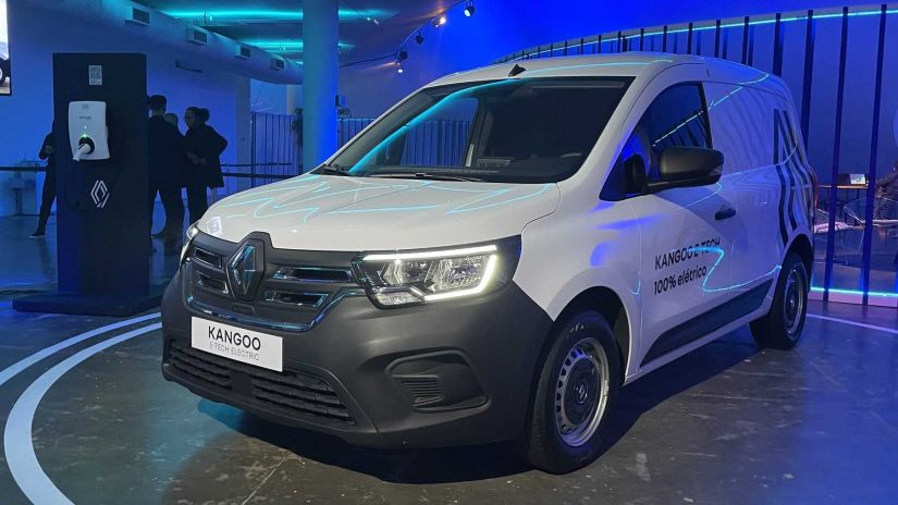 Renault disponibiliza novo Kangoo E-Tech elétrico em pré-venda no Brasil