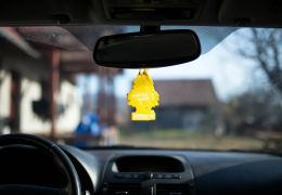 4 dicas para deixar o interior do seu carro sempre cheiroso