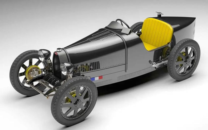 Bugatti de brinquedo conta com potência de moto e preço de carro grande