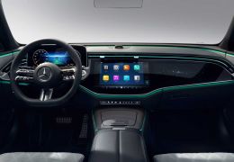 Mercedes-Benz anuncia novo sistema multimídia com Google Maps e YouTube