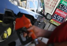 Governo confirma retorno da cobrança de PIS e Cofins sobre gasolina e etanol