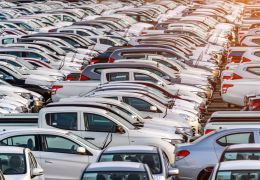 Vendas de veículos novos caem em fevereiro de 2023 no Brasil. Confira os mais vendidos