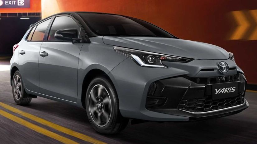 Toyota lança Yaris Hatchback 2023 com nova frente e mudanças na cabine