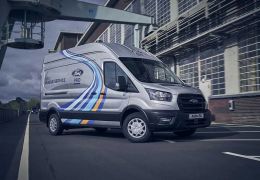 Ford lança sistema de serviços para veículos comerciais