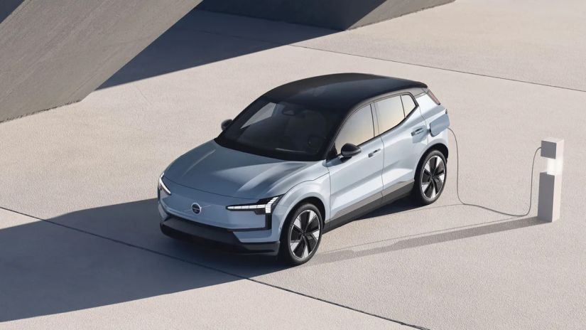 Volvo apresenta novo SUV compacto elétrico XC30