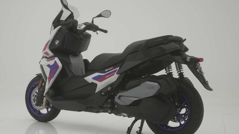 BMW inicia vendas da scooter C 400 X partindo de R$ 55 mil