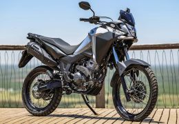 Honda lança campanha publicitária da nova moto XRE 300 Sahara 2024