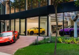 Lamborghini lança novo Huracán Sterrato no Brasil