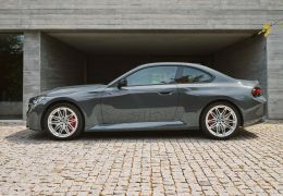 BMW lança novo M2 2025 mais potente