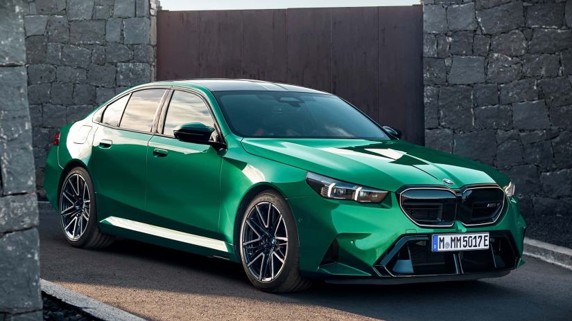 BMW promove estreia mundial do novo M5 com motor V8 biturbo