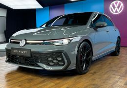 Volkswagen confirma novo Golf GTI no Brasil em 2025