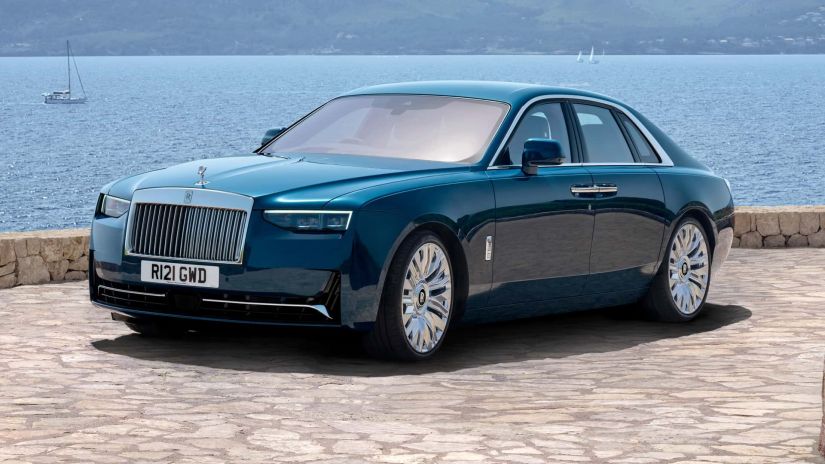 Rolls-Royce Ghost 2025 terá 44 mil opções de cores disponíveis