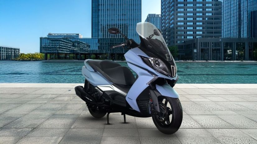 Kymco lança nova scooter Downtown 350i TCS