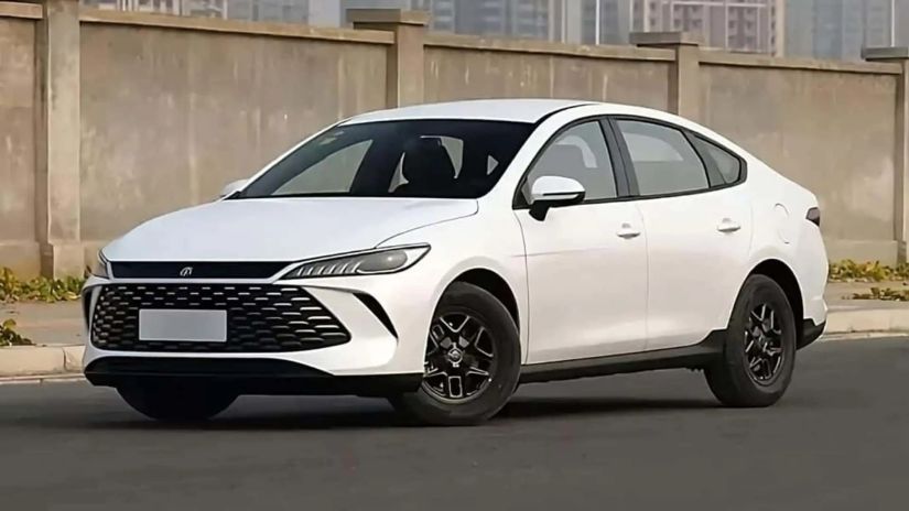 BYD lança versão de entrada do King na China