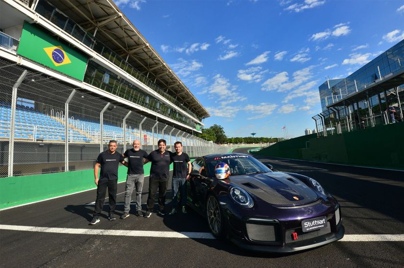 Porsche 911 GT2 RS bate recorde em Interlagos