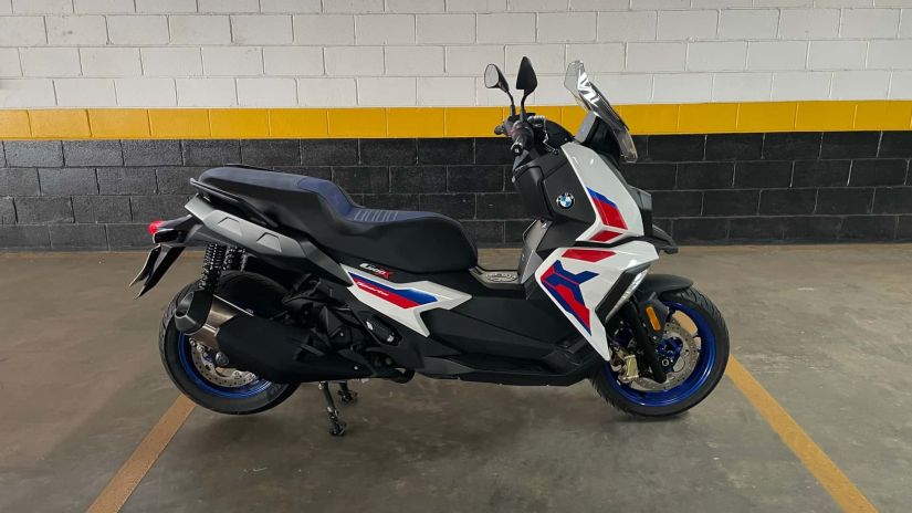 BMW começa produção da nova moto C 400 X 2025