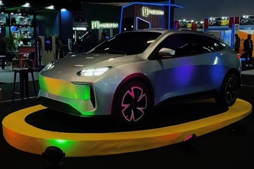 Lecar apresenta carro híbrido nacional com motor de Kicks