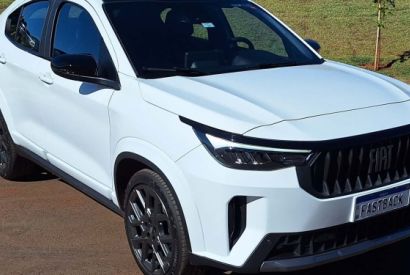 Fiat lança novo Fastback 2026 com atualização visual