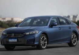 Honda Civic 2026 com sistema híbrido chega reestilizado