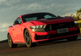 Ford anuncia o lançamento do Mustang Dark Horse no Brasil