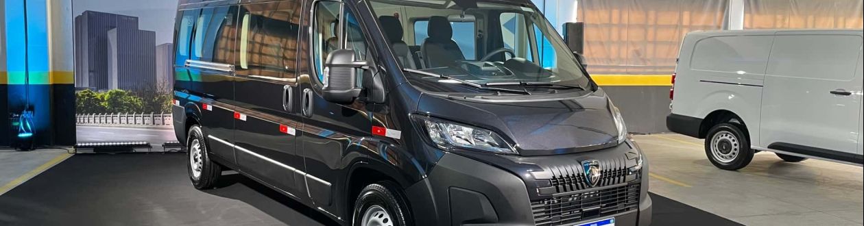 Peugeot lança Boxer 2026 com novidades na lista de itens