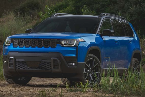 Nova Cherokee 2026 chega com até 800 km de autonomia
