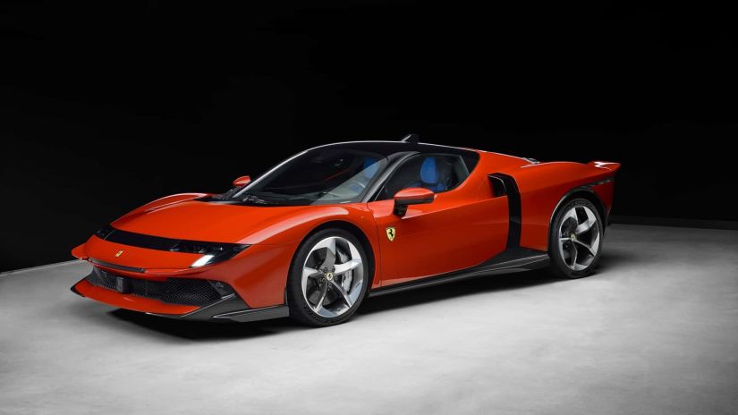 Ferrari Testarossa ganha nova versão com 3 motores elétricos