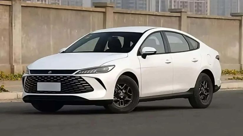 BYD deve lançar novo Song Pro e modelo de sedã no Brasil