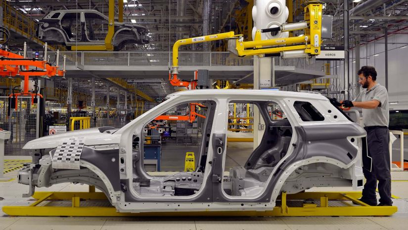 Hackers atacam e paralisam fábrica da Jaguar Land Rover