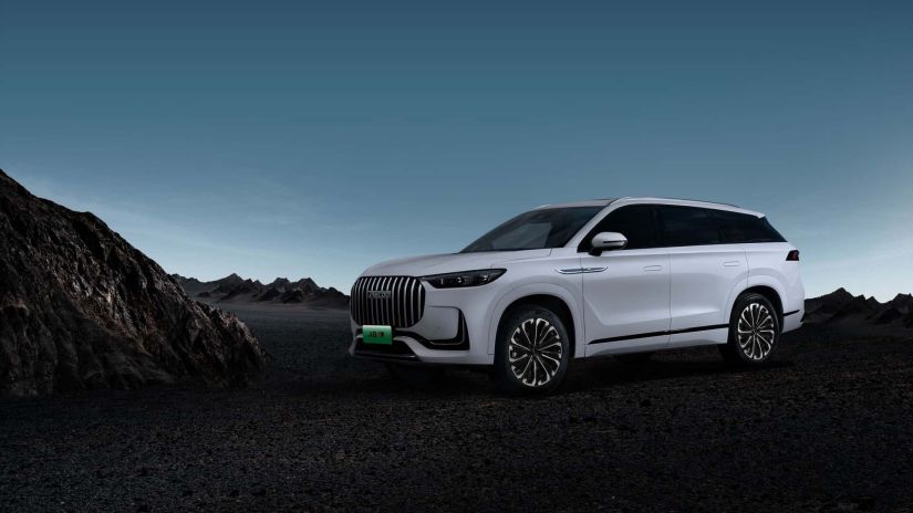 Jaecoo lança novo super-SUV híbrido que entrega 605 cv de potência