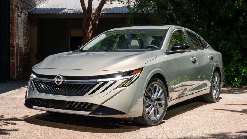 Nissan lança novo Sentra 2026 com novidades no acabamento